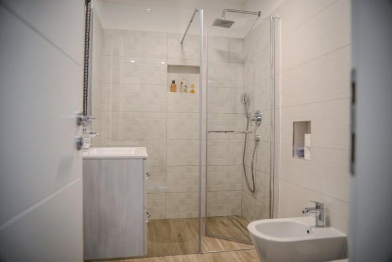 Modern Getaway Studio For Two Ρόβινι Εξωτερικό φωτογραφία